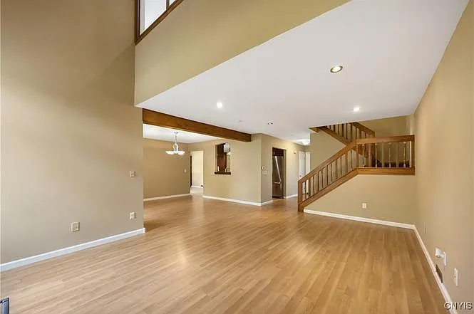 17 Jarvis Dr — Photo 13