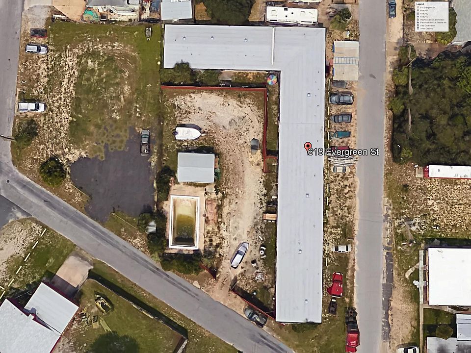 2nd image of 618 Evergreen St