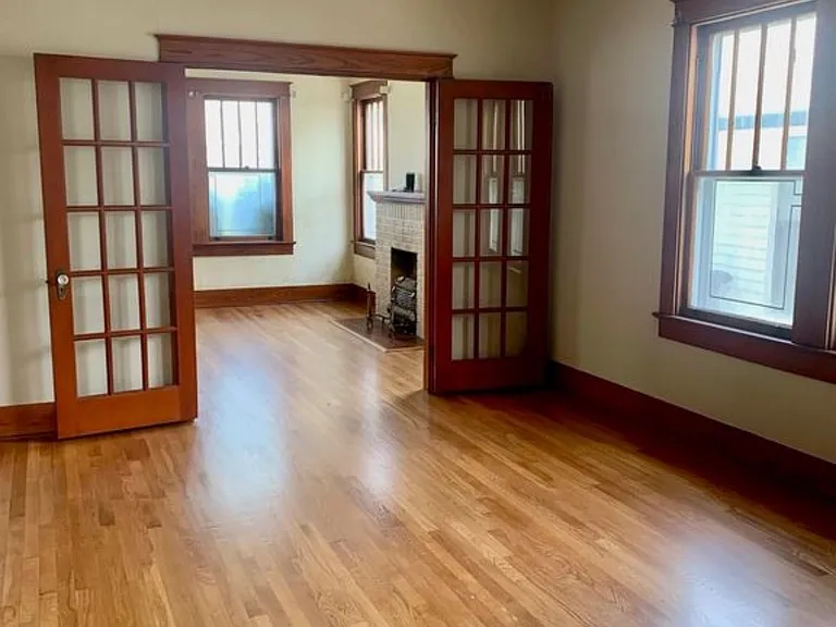 219 Westmoreland Dr — Photo 4