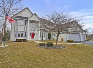 16875 Dewey Ct, Eden Prairie, MN 55347