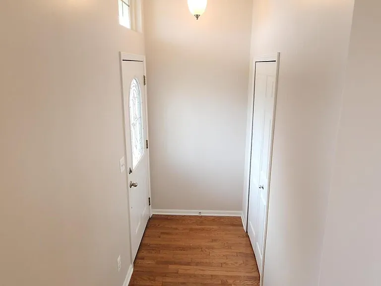 1574 Kessler Ave — Photo 2