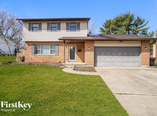 257 Little Fawn Dr, Newark, OH 43055