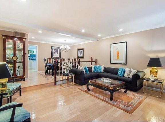 5th image of 18721 Hatteras St Unit 3