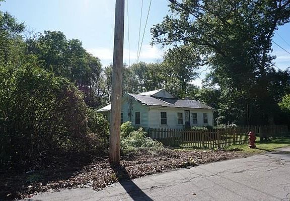 2nd image of 46 Druid Hill Ave E