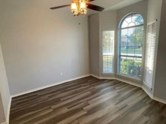 4th image of 248 Flatwood Dr