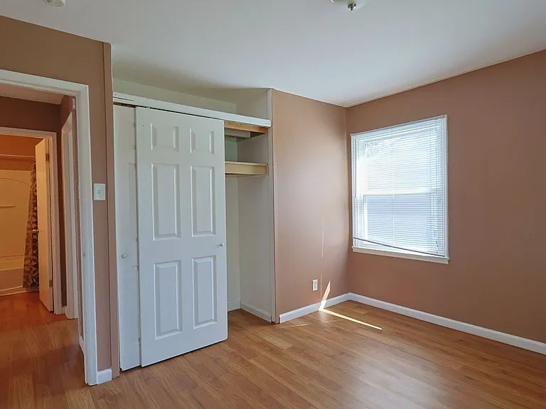 325 Caithness Rd — Photo 17