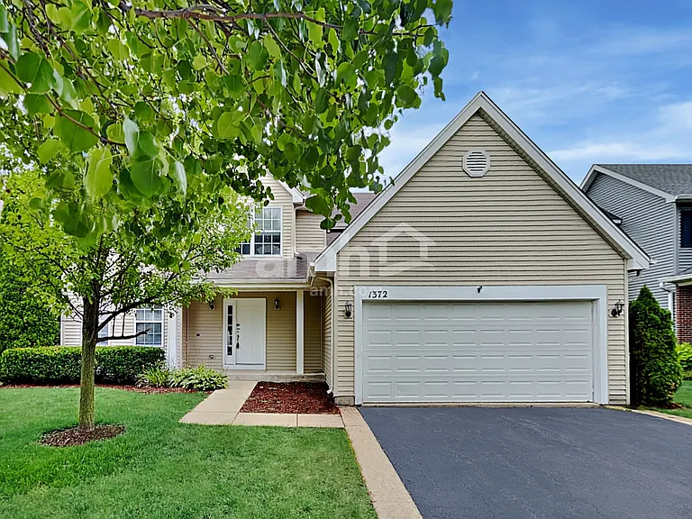 1372 Deer Creek Ln — Photo 1