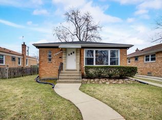 8217 Monticello Ave, Skokie, IL 60076