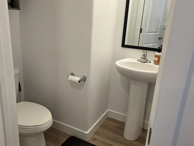 1211 W Divide Dr — Photo 11