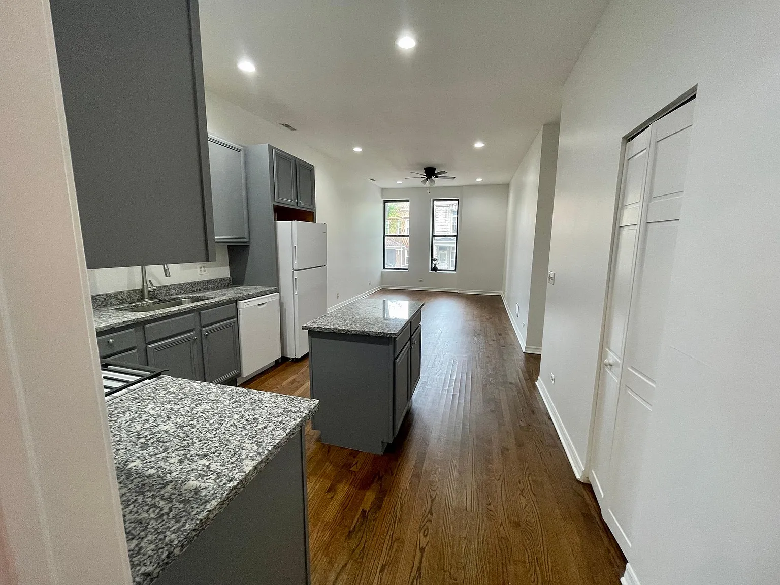 3 bed, $2,800 — Photo 4
