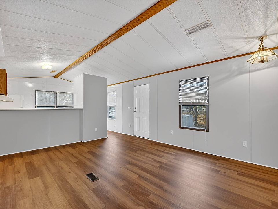 1st image of 491 Chapman Rd #42