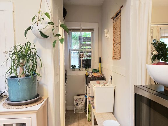 5th image of 38 Lee St #U2r