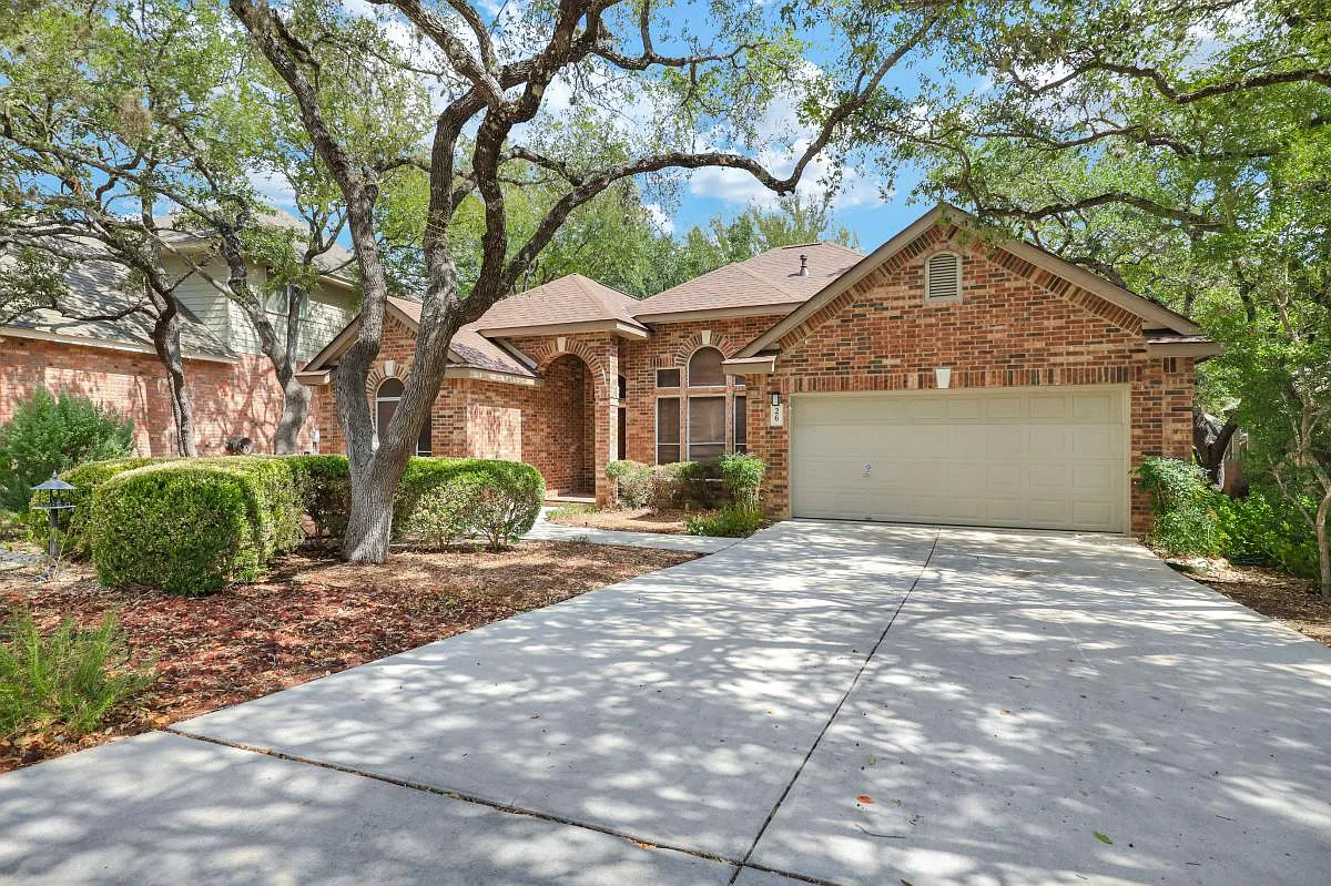 26 Silverhorn Drive, San Antonio, TX 78216 — Photo 2