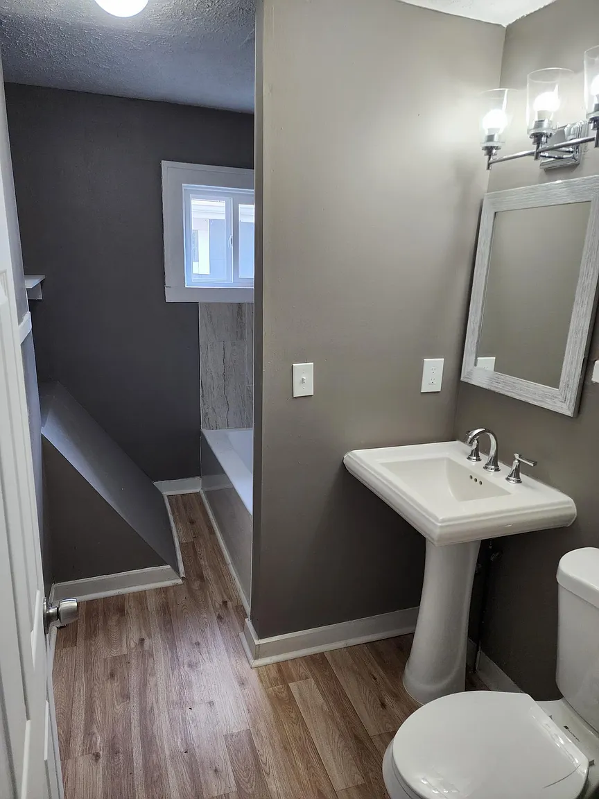 262 Brehl Ave photo 1