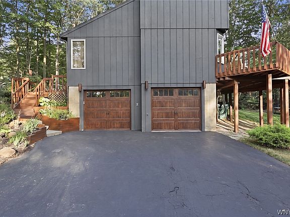 4th image of 5876 Woodlee Ct