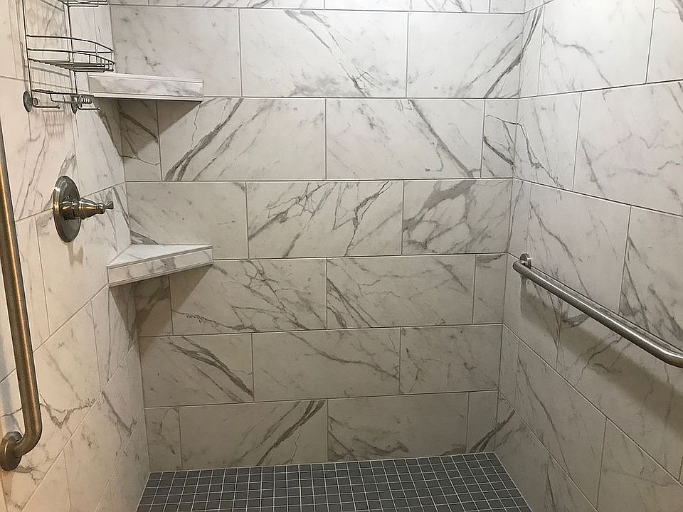 Marble handicapped shower