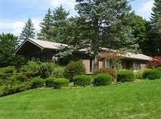 303 River St, Hillsdale, MI 49242
