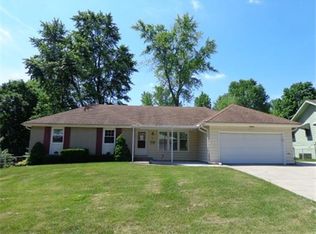 815 W Brewster Ln, Independence, MO 64050