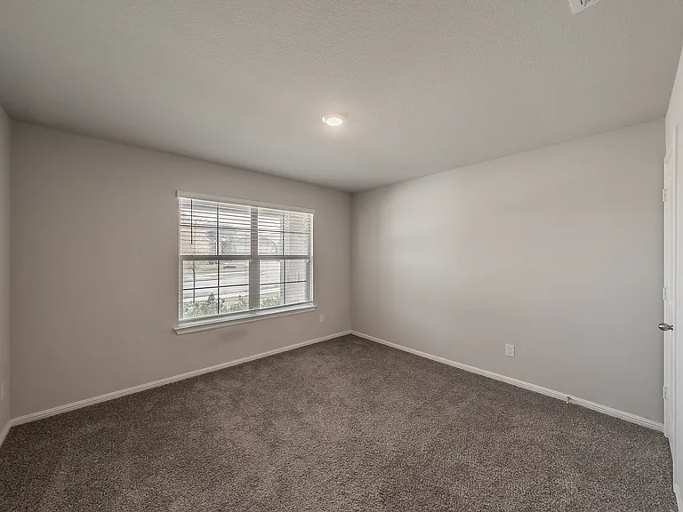 1385 Dillard Creek Dr — Photo 11
