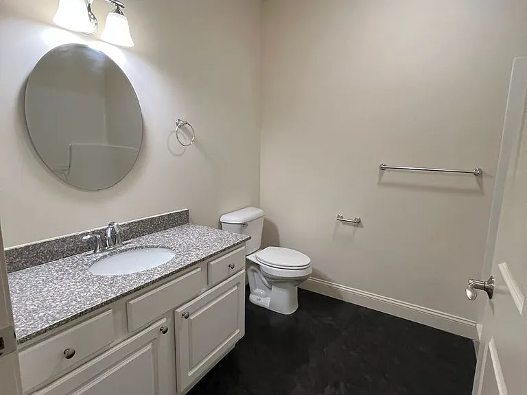 163 Bayberry Cir — Photo 11