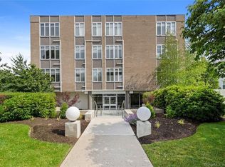 1028 Farmington Ave APT 1A, West Hartford, CT 06107