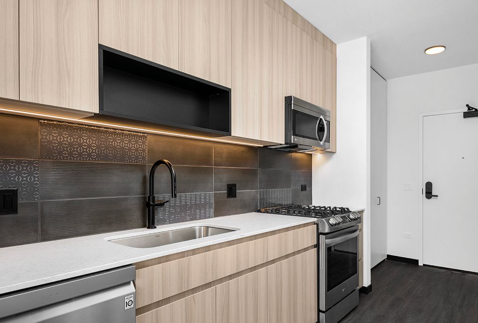 1st image of 1380 W Randolph St #1203