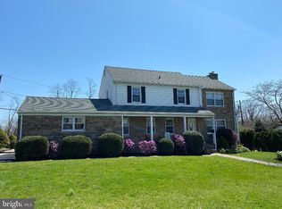 8 Carl Rd, Wilmington, DE 19803