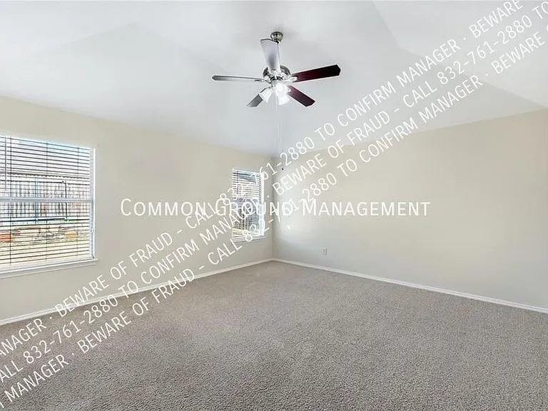 1118 Grace Dr — Photo 11
