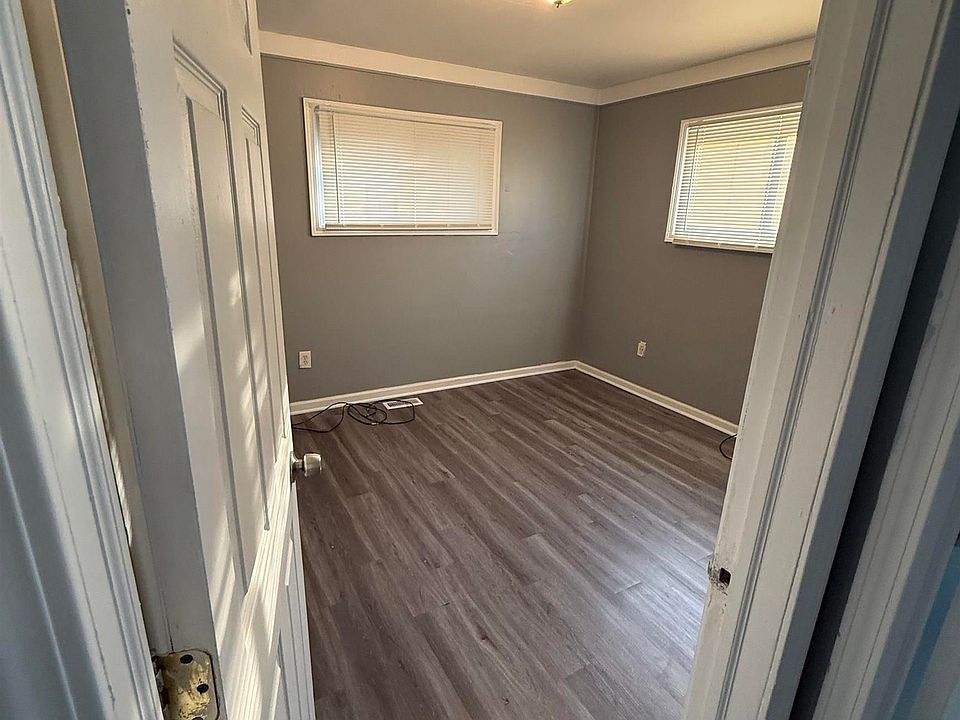 3632 Michael Ave, photo 11