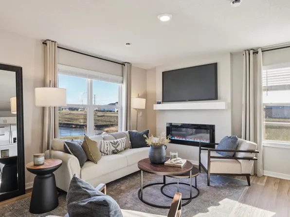 15369 Coyote Dr, Urbandale, IA 50111