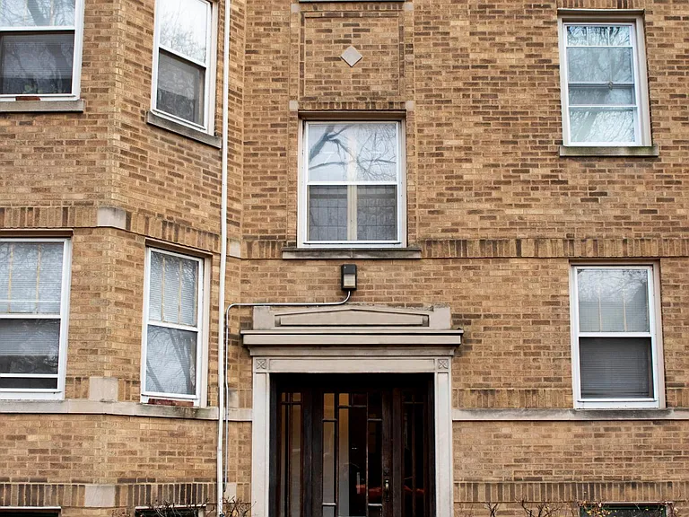 3709 N Hoyne Ave #2 — Photo 16