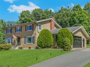 40 Hillsdale Dr, Vernon Twp., NJ 07461