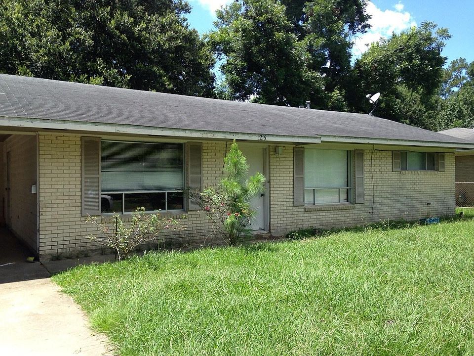 1st image of 215 N Oleander St