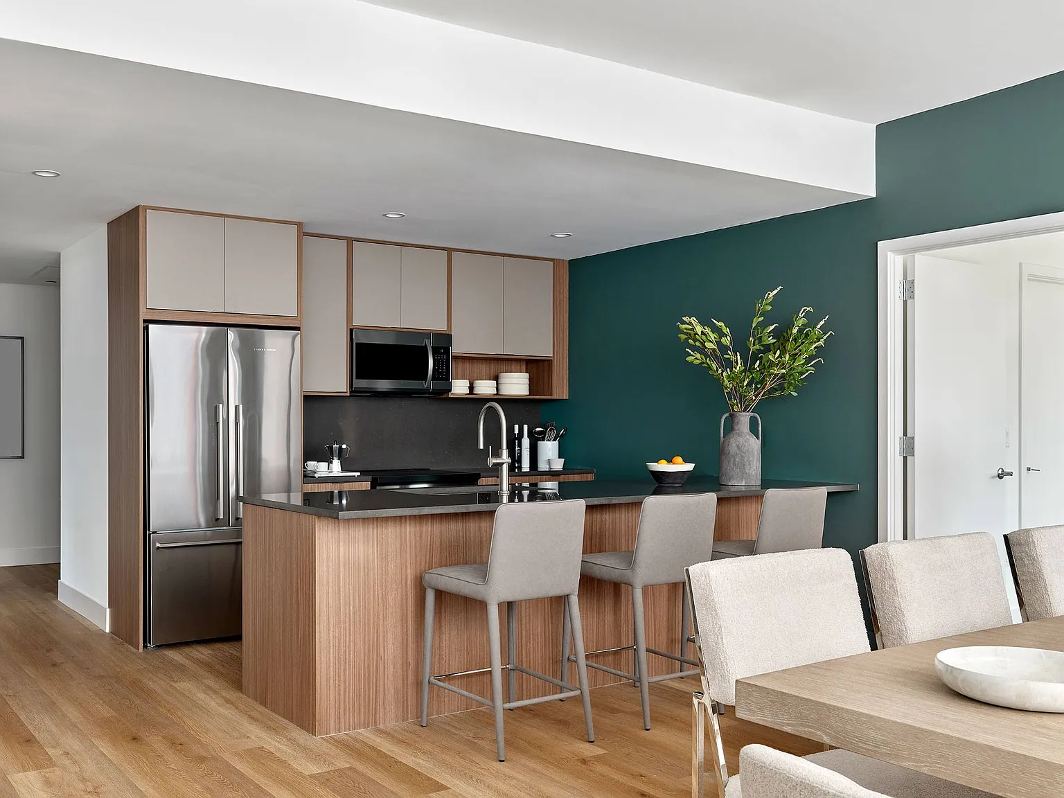 AVE Hamilton Green - 5 Cottage — Photo 3
