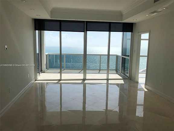 3rd image of 18101 Collins Ave APT 4706