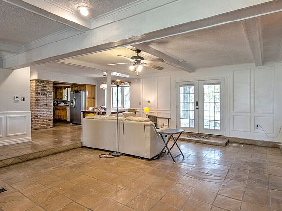 4th image of 516 Stark Ln