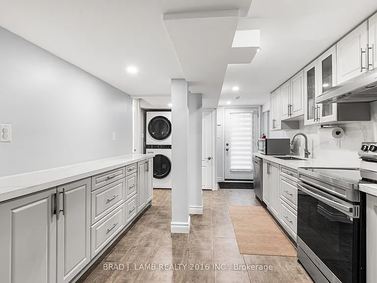 3 Hearson St #BASEMENT — Photo 17