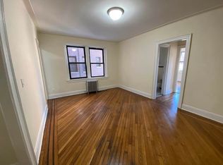 6298 Saunders St #D, Rego Park, NY 11374