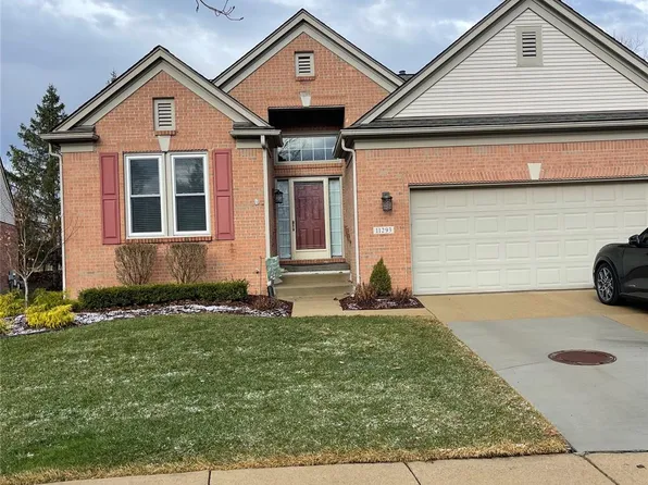 11293 Pinehurst Rd, Plymouth, MI 48170