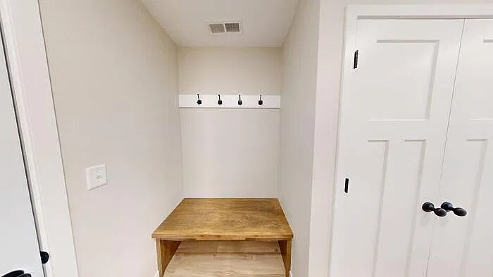 3 bed, 2.5 bath, 1619 sqft, $2,500 — Photo 3