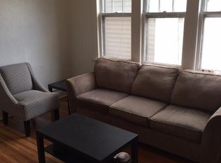 1243 W Barry Ave #2R, Chicago, IL 60657