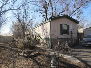 918 E 7th St, Ottawa, KS 66067