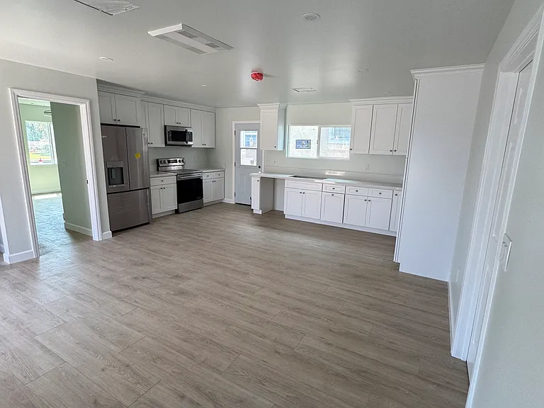 11313 Groveside Ave — Photo 1