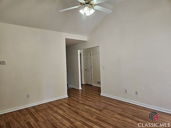 3rd image of 1140 Towne Square Lane