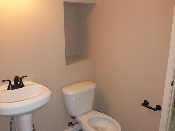 4th image of 8025 Shadywood Ln SW