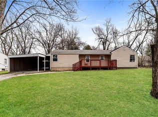 7933 N Jefferson St, Kansas City, MO 64118