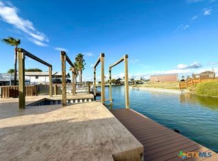 127 Copano Cove Rd, Rockport, TX 78382
