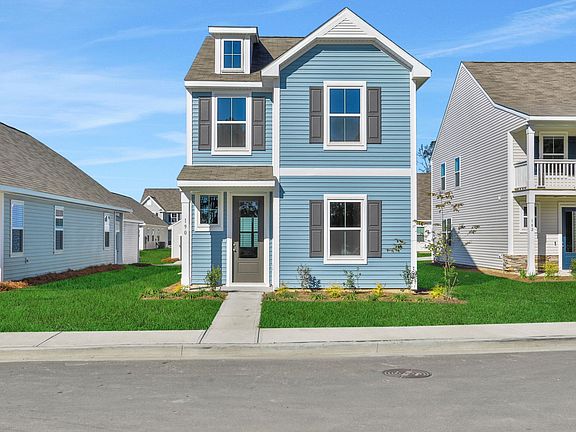 3rd image of 190 Standing Oaks Dr