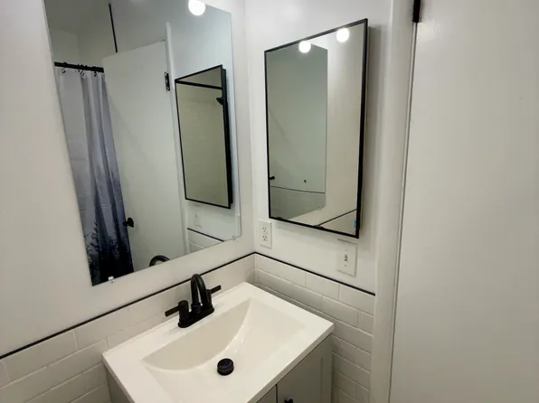 2980 W Saratoga Ave, Englewood, CO 80110