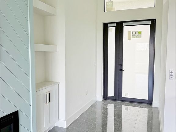 3rd image of 9031 Lamkin Cir
